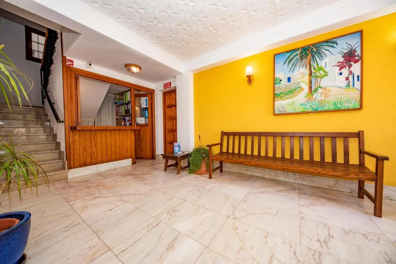 ** Casa de hóspedes Hostal Y Apartamentos Santa Eulalia Santa Eulária des Riu Espanha
