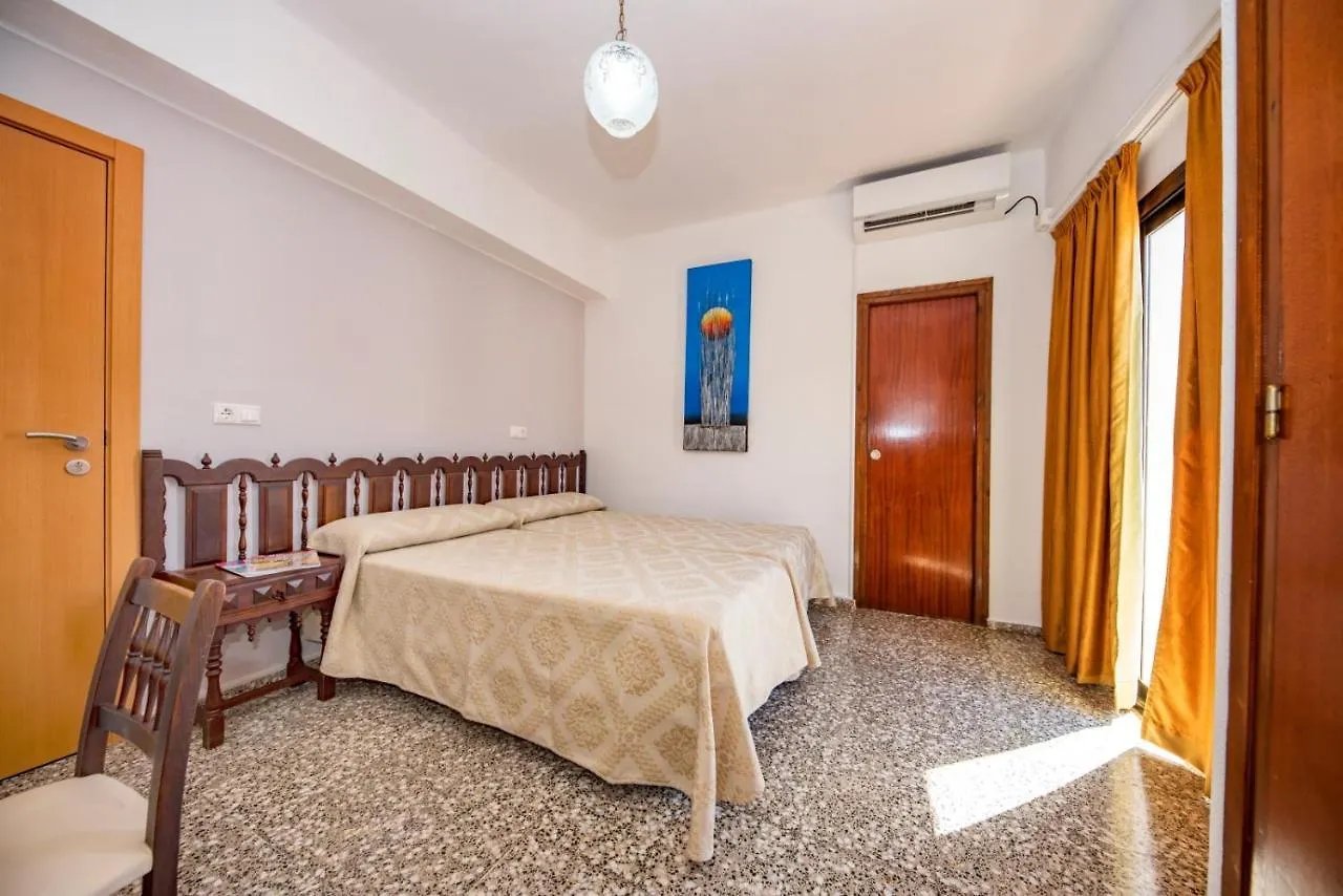 ** Casa de hóspedes Hostal Y Apartamentos Santa Eulalia Santa Eulária des Riu Espanha