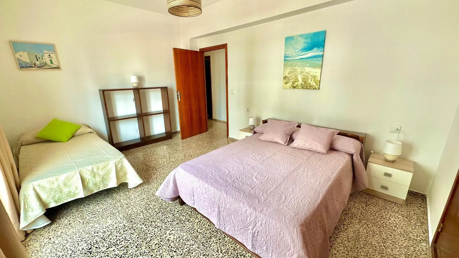 Hostal Y Apartamentos Santa Eulalia Santa Eulária des Riu Casa de hóspedes